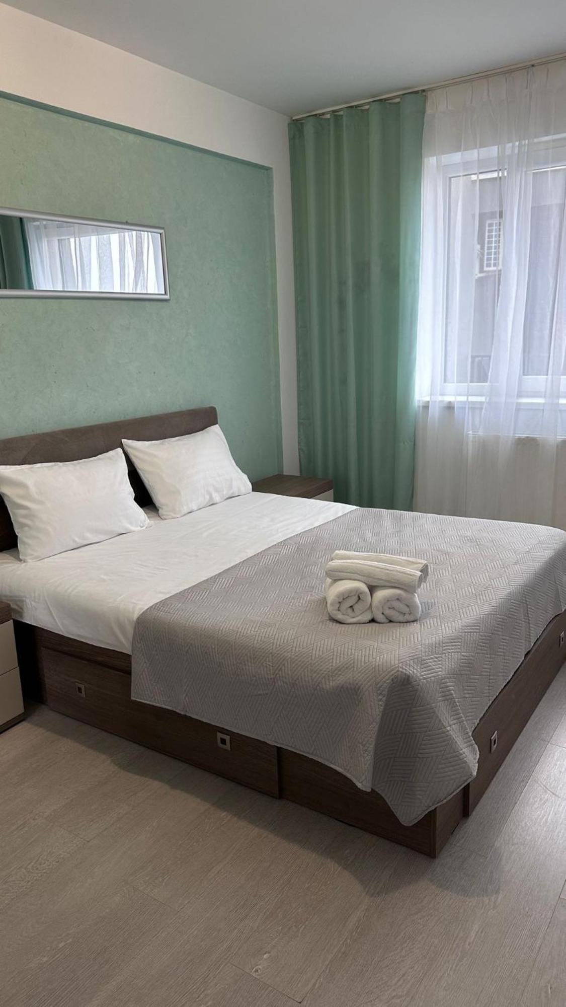 Chris Holiday Oradea Zewnętrze zdjęcie
